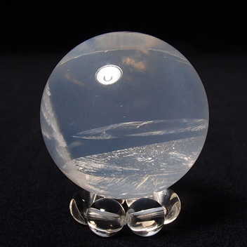 G1256ミルキークォーツ（乳白水晶）玉