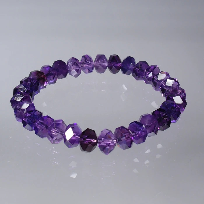 B1462紫水晶（アメシスト）連擦り32面カット8mm玉ブレスレット
