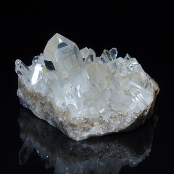 K1051ヒマラヤ水晶群晶（クラスター）