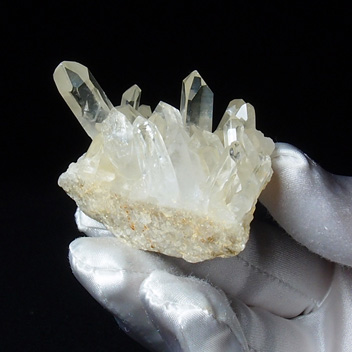 K1060ヒマラヤ水晶群晶（クラスター）