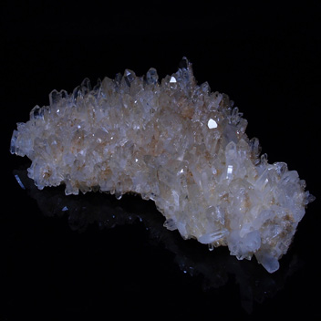 K738Tヒマラヤ水晶群晶（クラスター）
