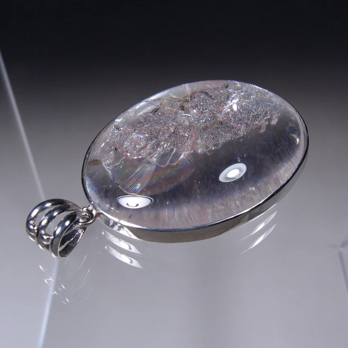 山梨県黒平産レインボー水晶プラチナペンダント